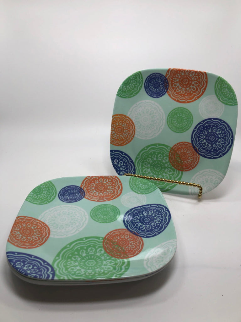 5 TEAL SQUARE MELAMINE PLATES W/MEDALLION PRINT.