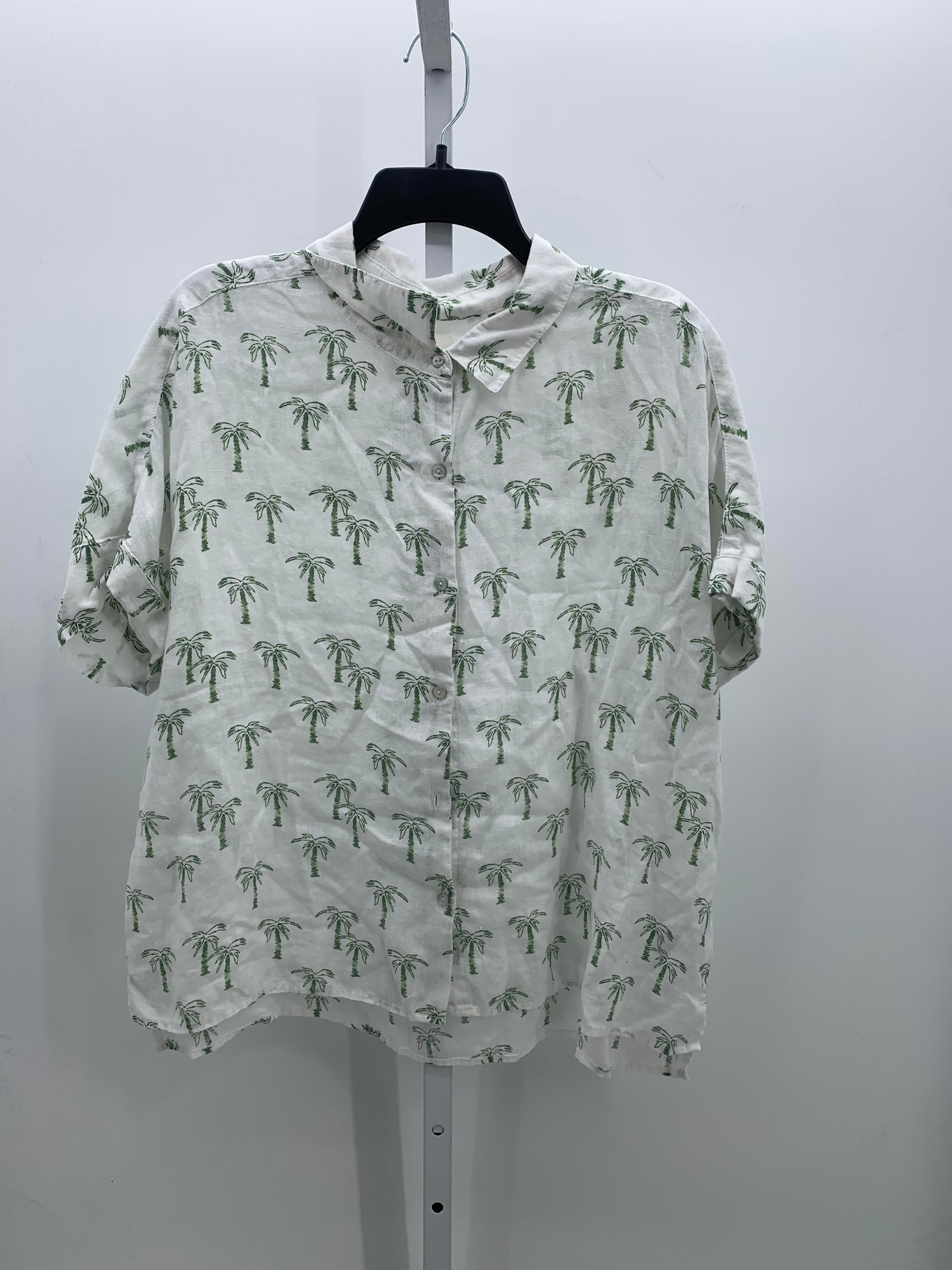 Size Extra Large Misses Short Sleeve Shirt