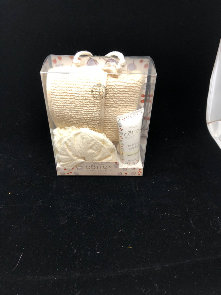 NIB SPA BATH SET - COTTON COLLECTION