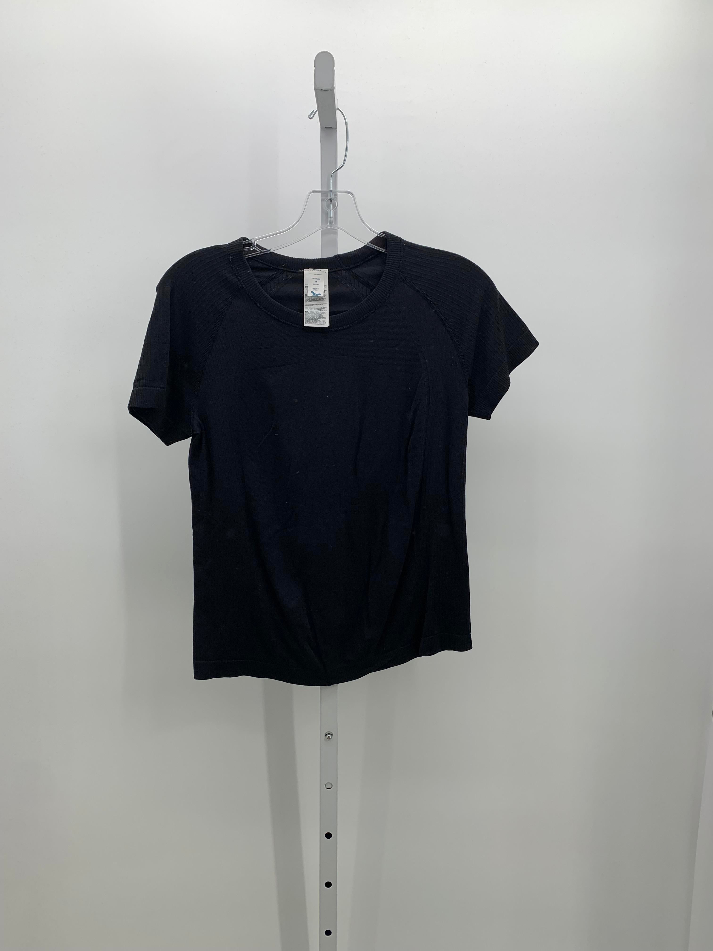 Old Navy Size Medium Misses Short Sleeve Shirt