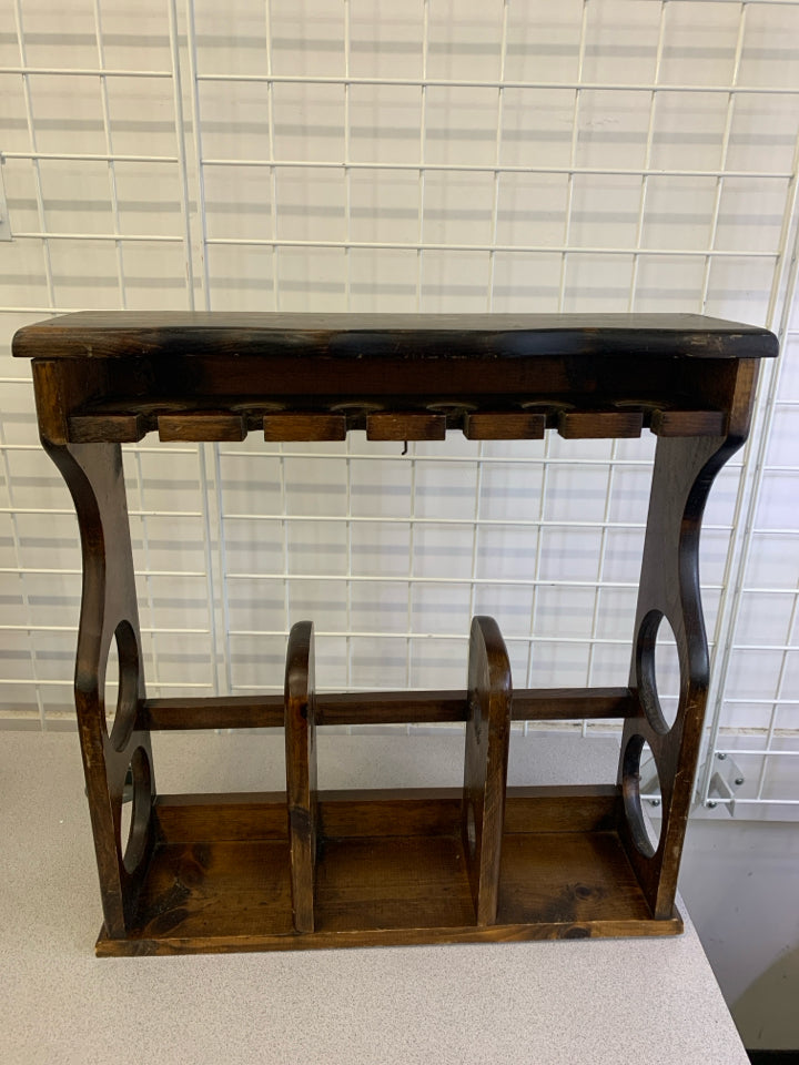 VTG WOOD WINE RACK W/6 BOTTLE HANGING SPOTS.