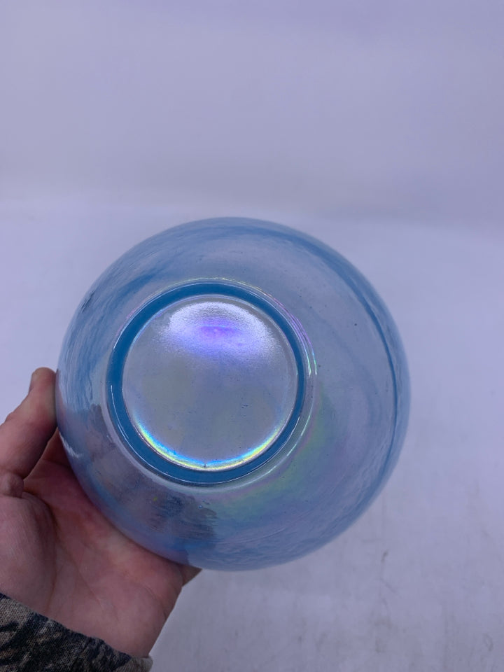 GLASS BOWL W/ LIGHT BLUE SWIRL.