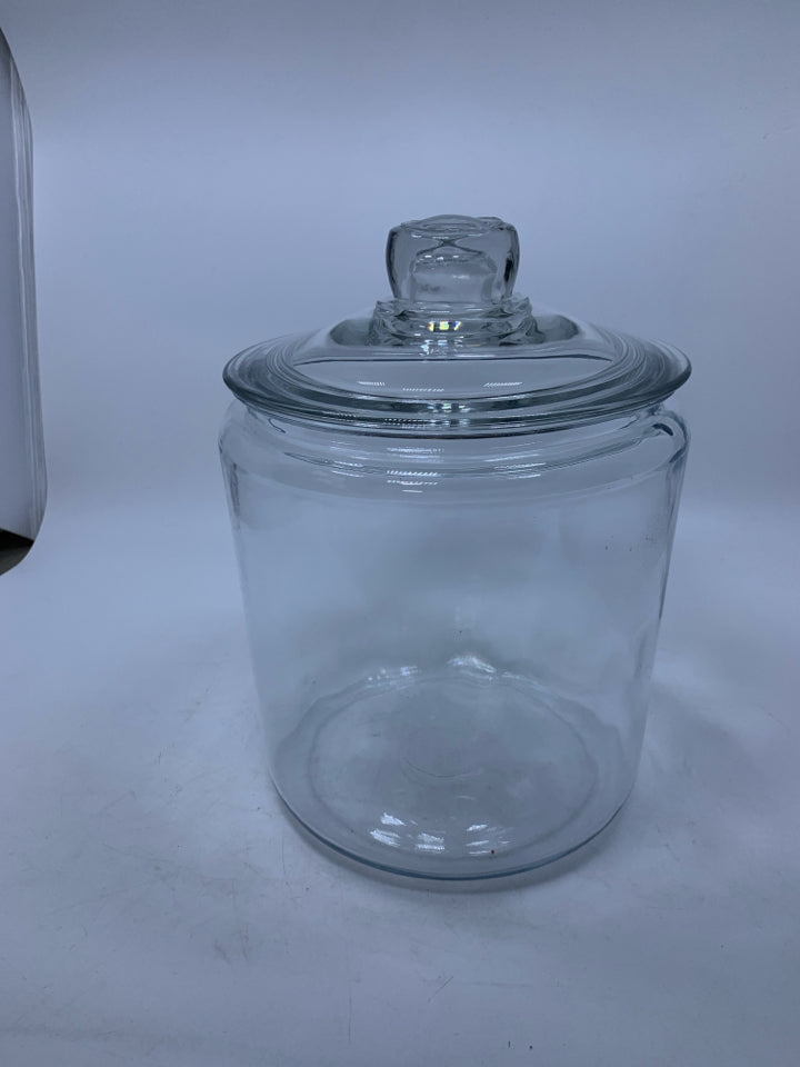 CLEAR GLASS LARGE CANISTER.