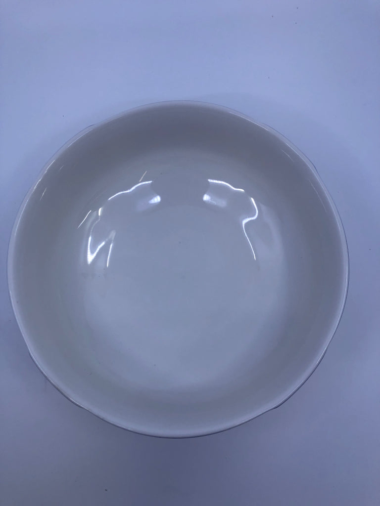 PORCELAIN WHITE BOWL BLUE TRIM APPLES- COTTAGE.