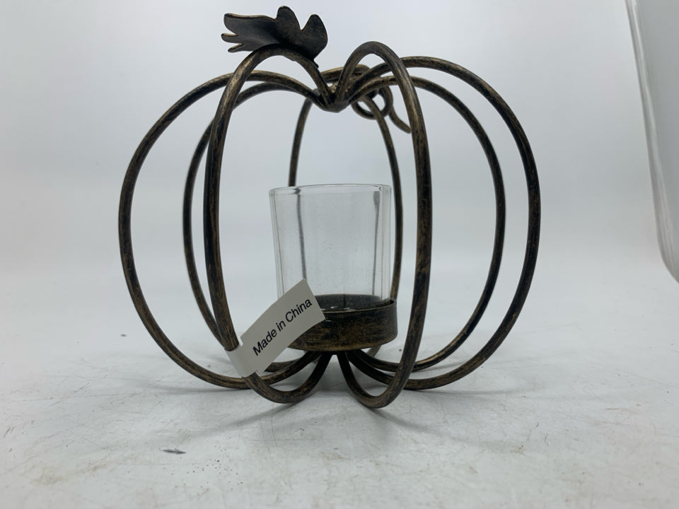 PUMPKIN VOTIVE HOLDER.
