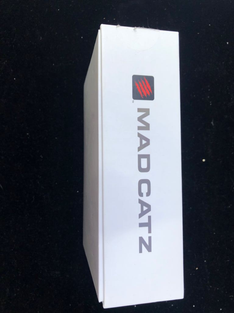 NIB MAD CATZ M O J O M1 HOLLOW PYRAMID GAMING MOUSE