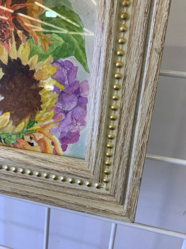FLORAL WALL HANGING IN DISTRESSED FRAME.
