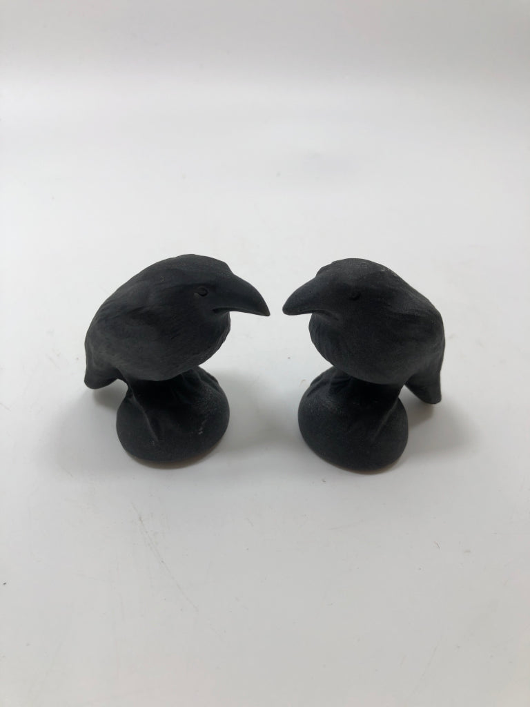 2 MINI CROW FIGURINES.