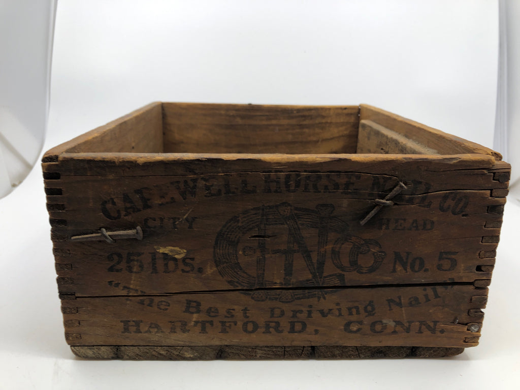 VTG WOOD CAPEWELL HORSE NAIL CRATE.