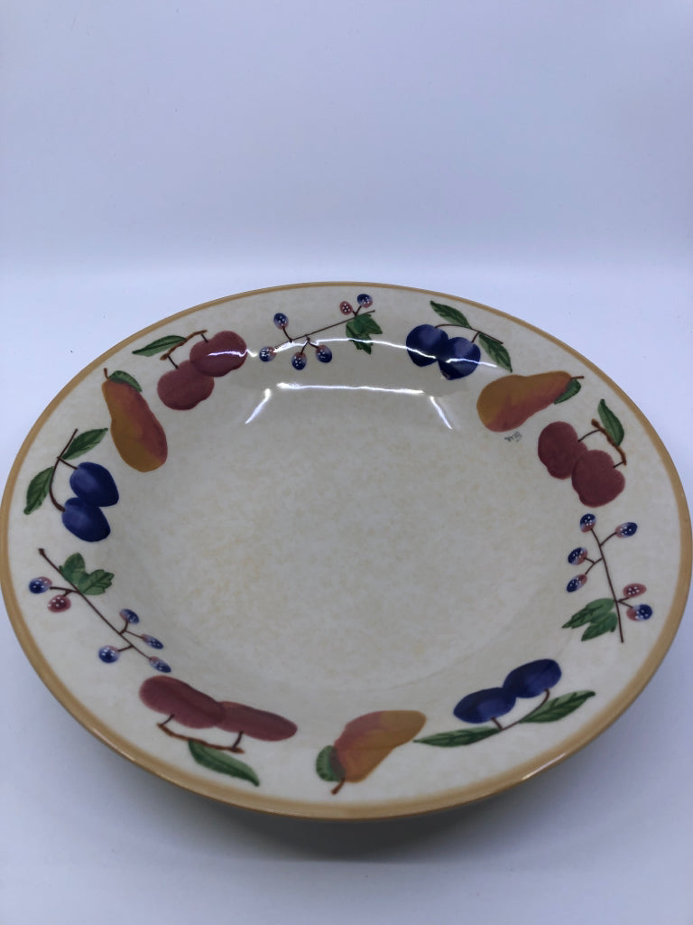LONGABERGER FRUIT MEDLEY SERVING BOWL.