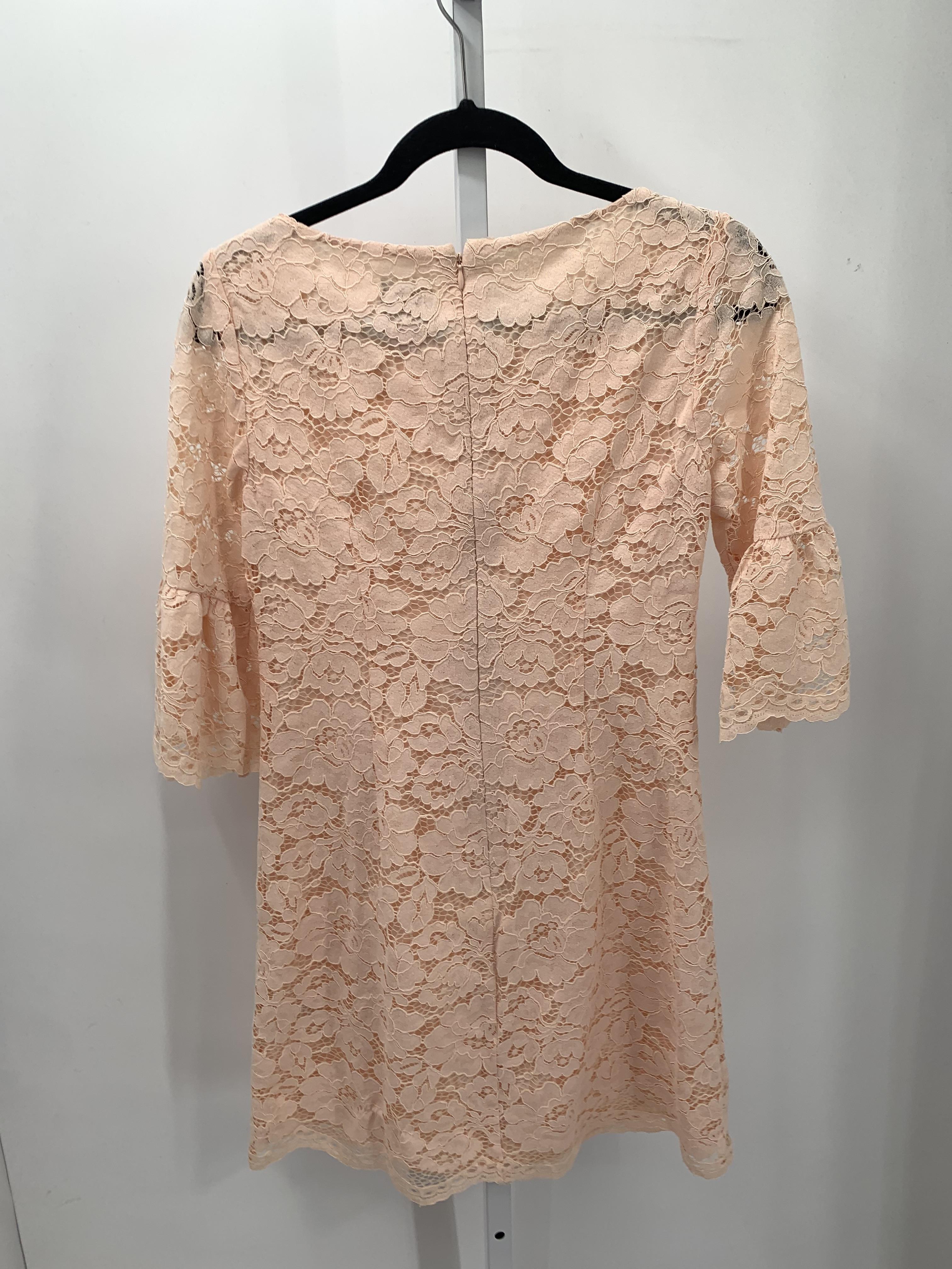 Vince Camuto Size 6 Misses Short Sleeve Dress