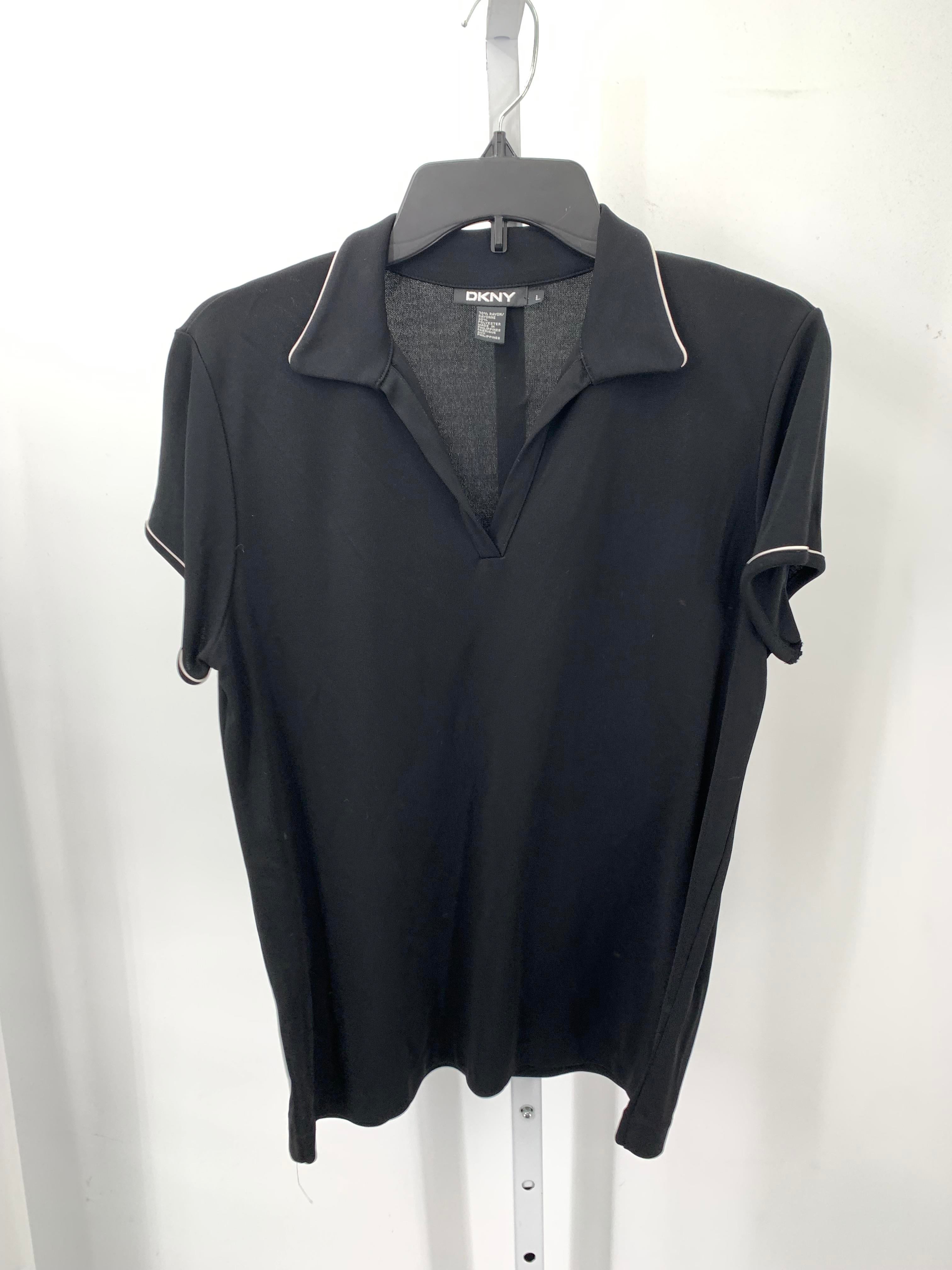 DKNY Size Large Misses Short Sleeve Shirt