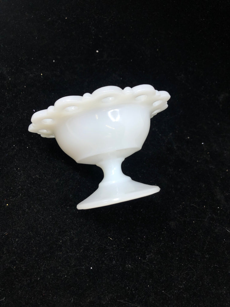 VTG LACE EDGE FOOTED MILK GLASS DISH.