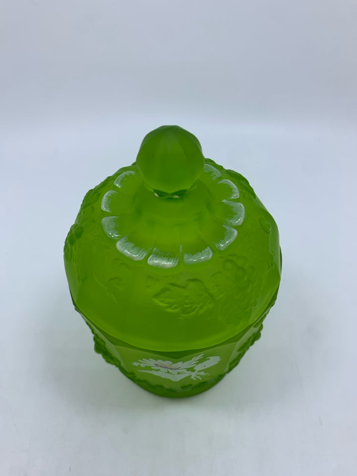 VTG GREEN MIST DAISY PAINTED LIDDED CANDY DISH.
