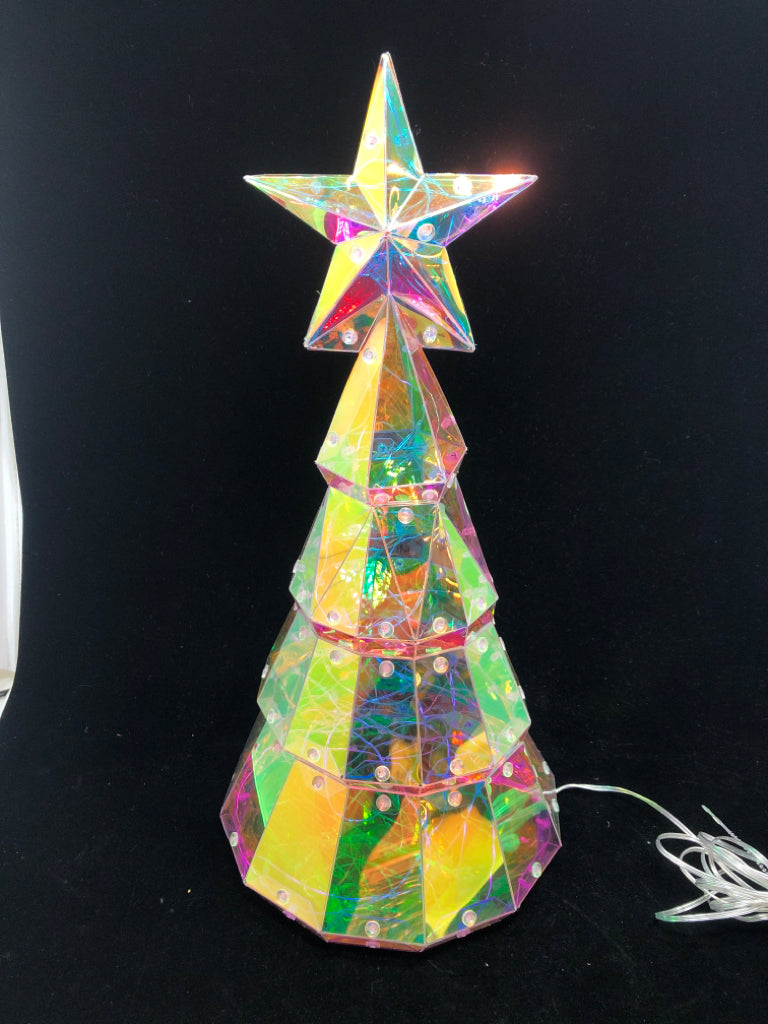 HOLOGRAPHIC TREE W/LIGHTS.