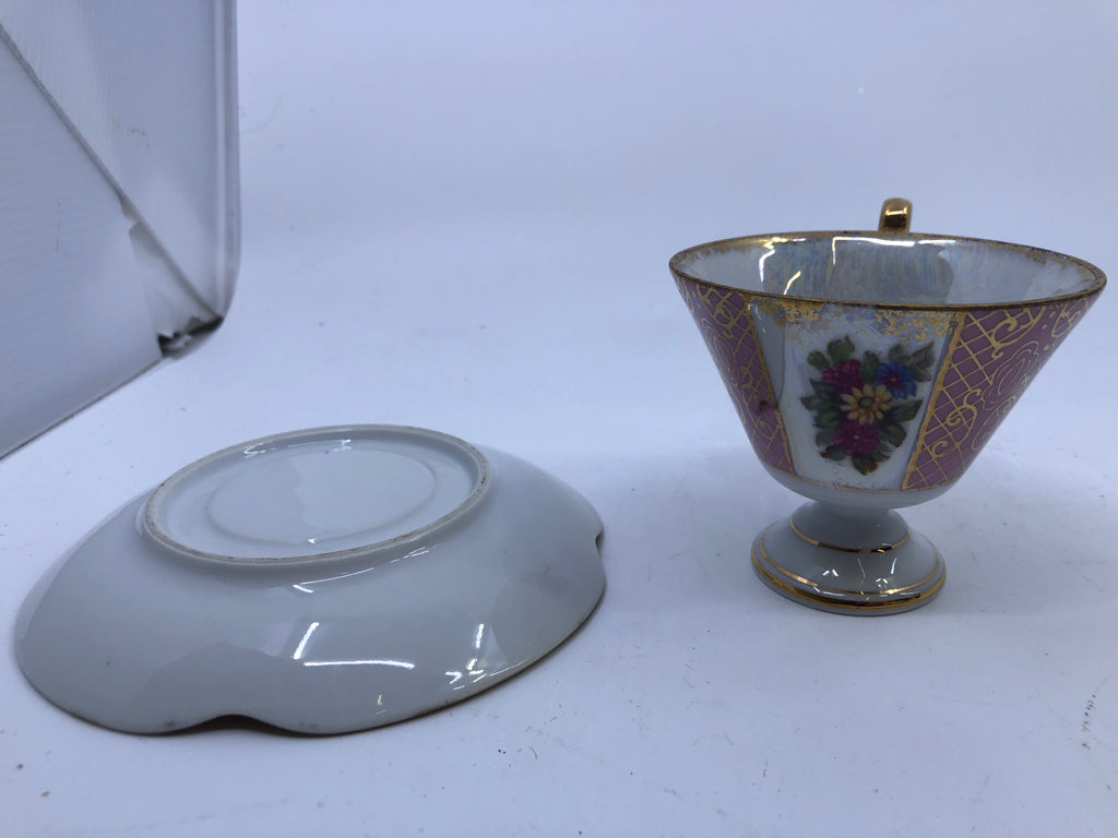 VTG PINK W GOLD ACCENTS AND FLOWERS TEACUP AND SAUCER