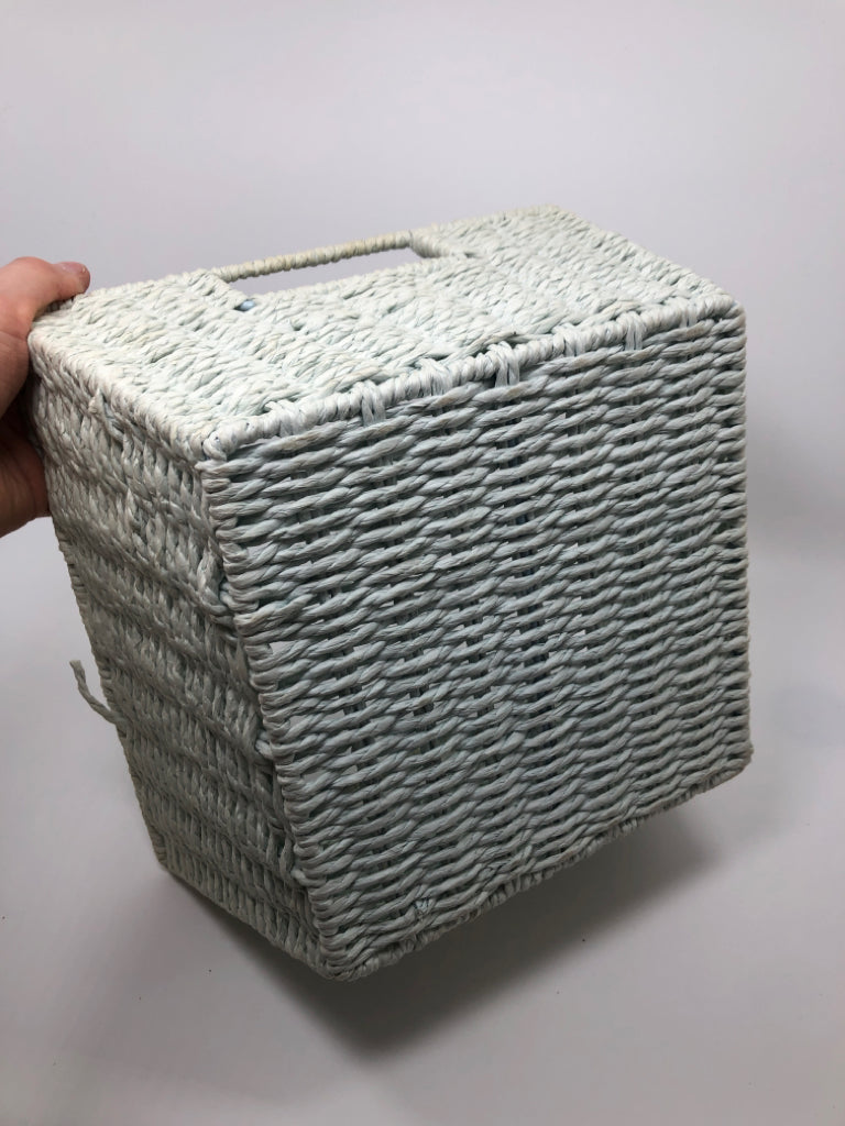 PALE BLUE STORAGE BASKET W/HANDLES.