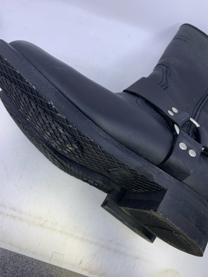 Size 10 Young Men's Boots
