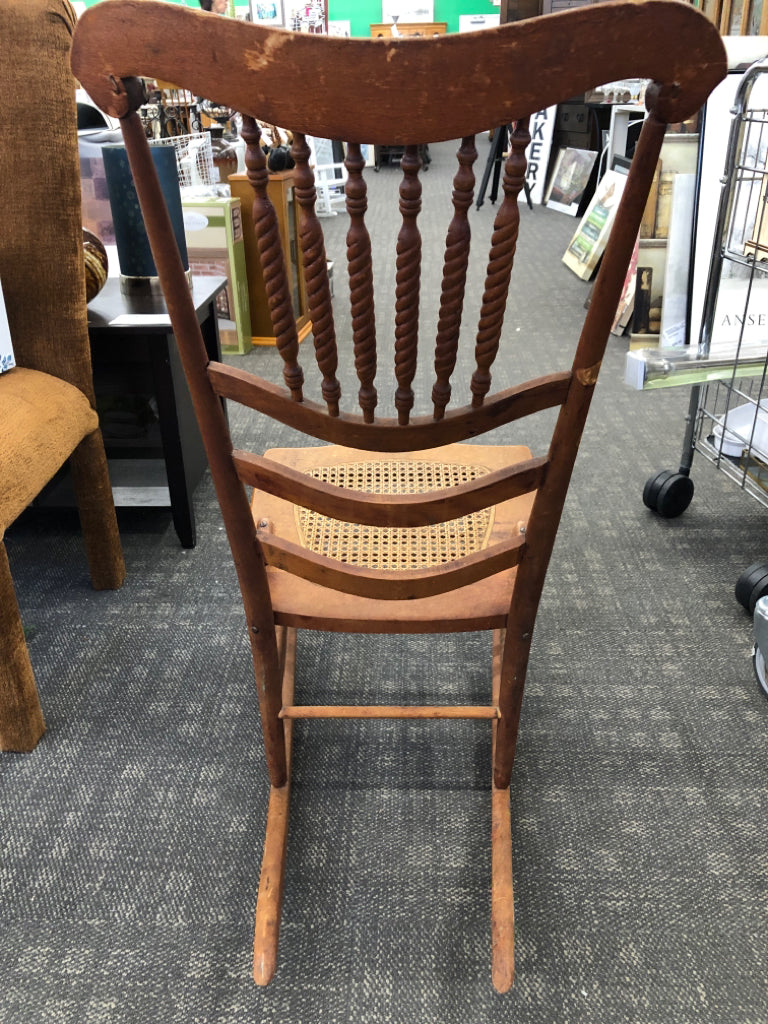 VTG ROCKING CHAIR W/WOVEN SEAT.