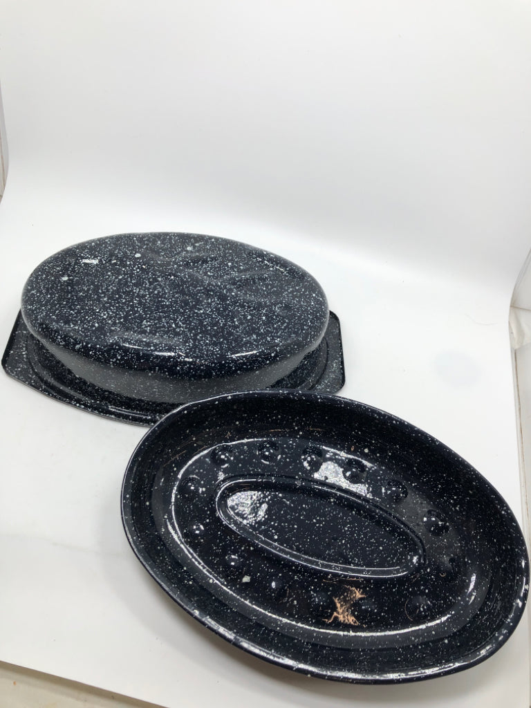 SPECKLED METAL ROASTING PAN W/LID.