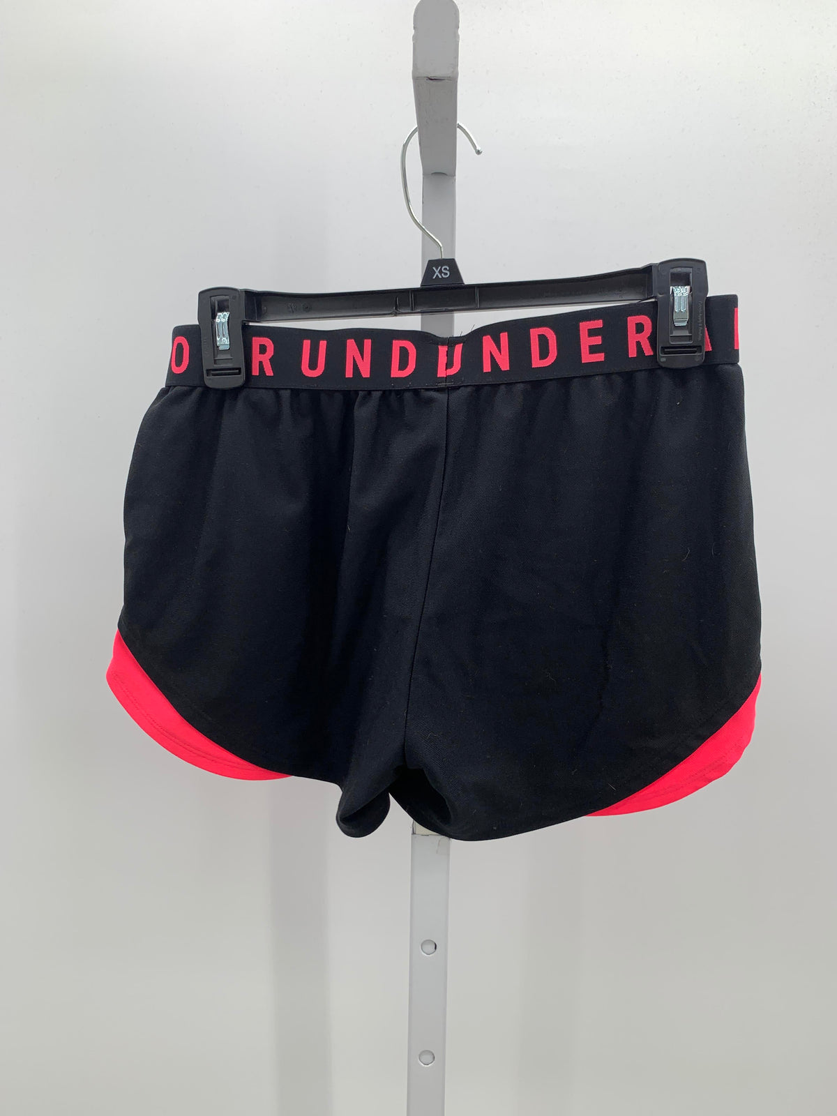 Under Armour Size Small Misses Shorts
