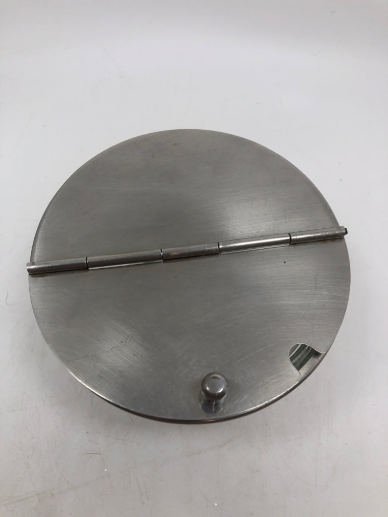 GLASS CONTAINER W/METAL LIFTING LID.