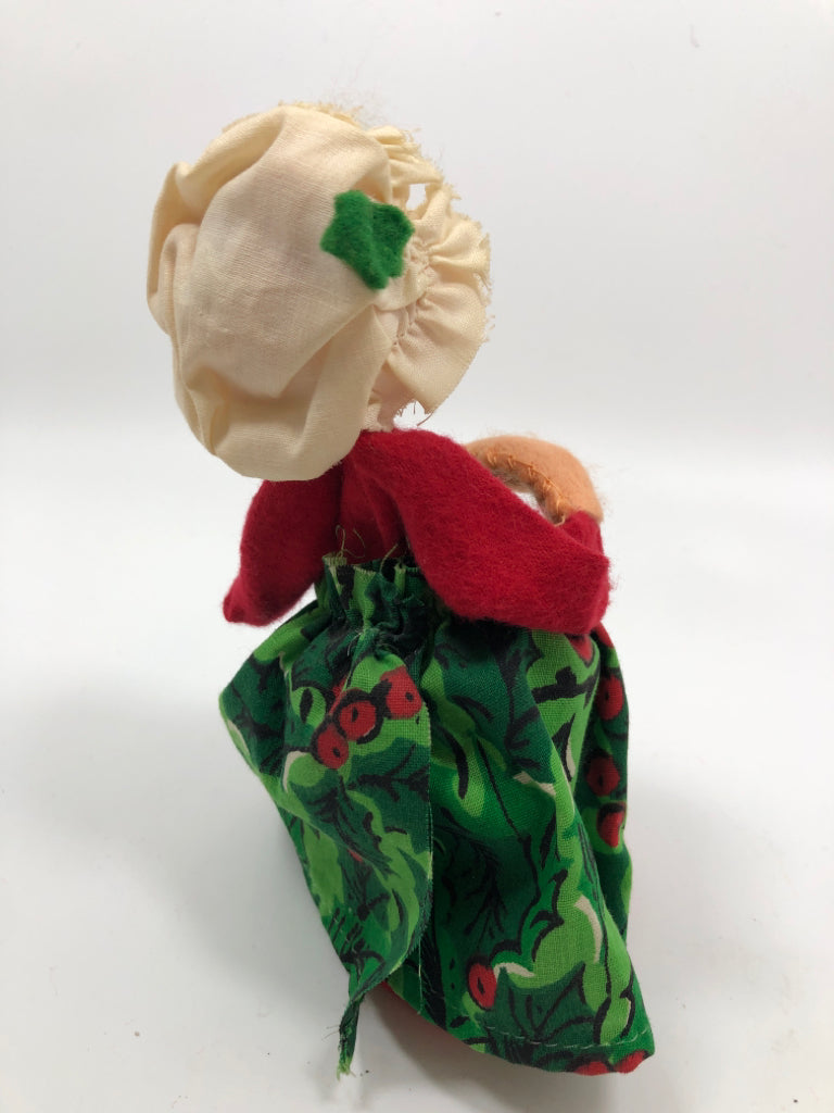 ANNALEE MRS CLAUS FIGURINE.