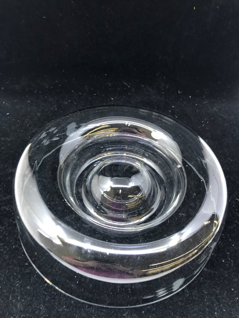 FLORAL ETCHED CHIP AND DIP SERVER.