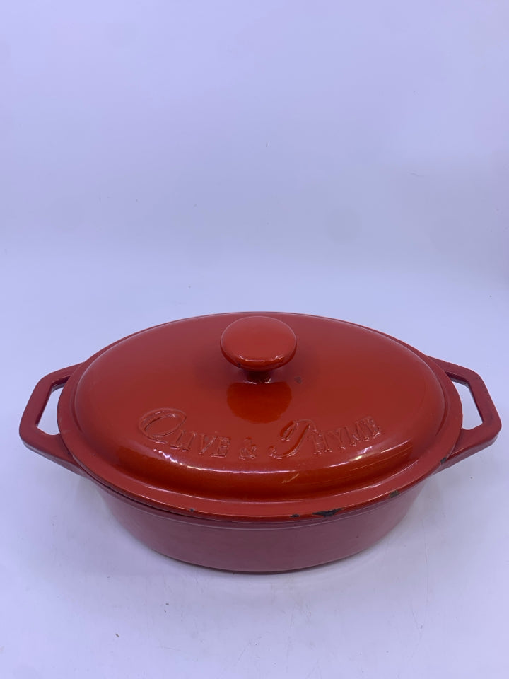 VTG BURNT ORANGE CAST IRON CASSEROLE DISH W LID.