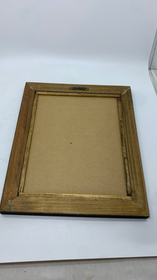 PRIMITIVE LIFE IS A DREAM FABRIC PRINT IN BLACK DISTRESSED FRAME.