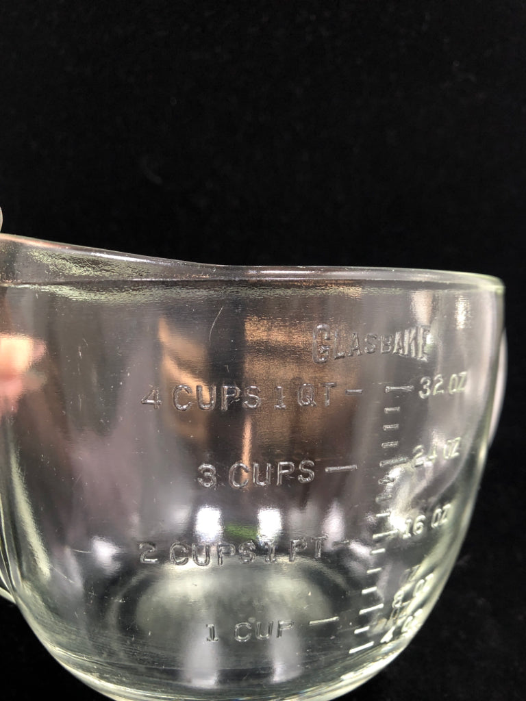 VTG GLASBAKE 4 CUP MEASURING CUP.