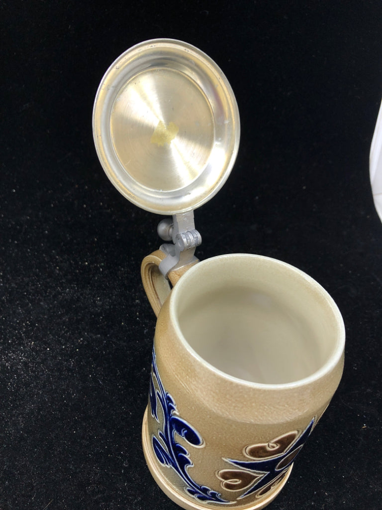 GREY AND BLUE SALT GLAZE BEER STEIN.