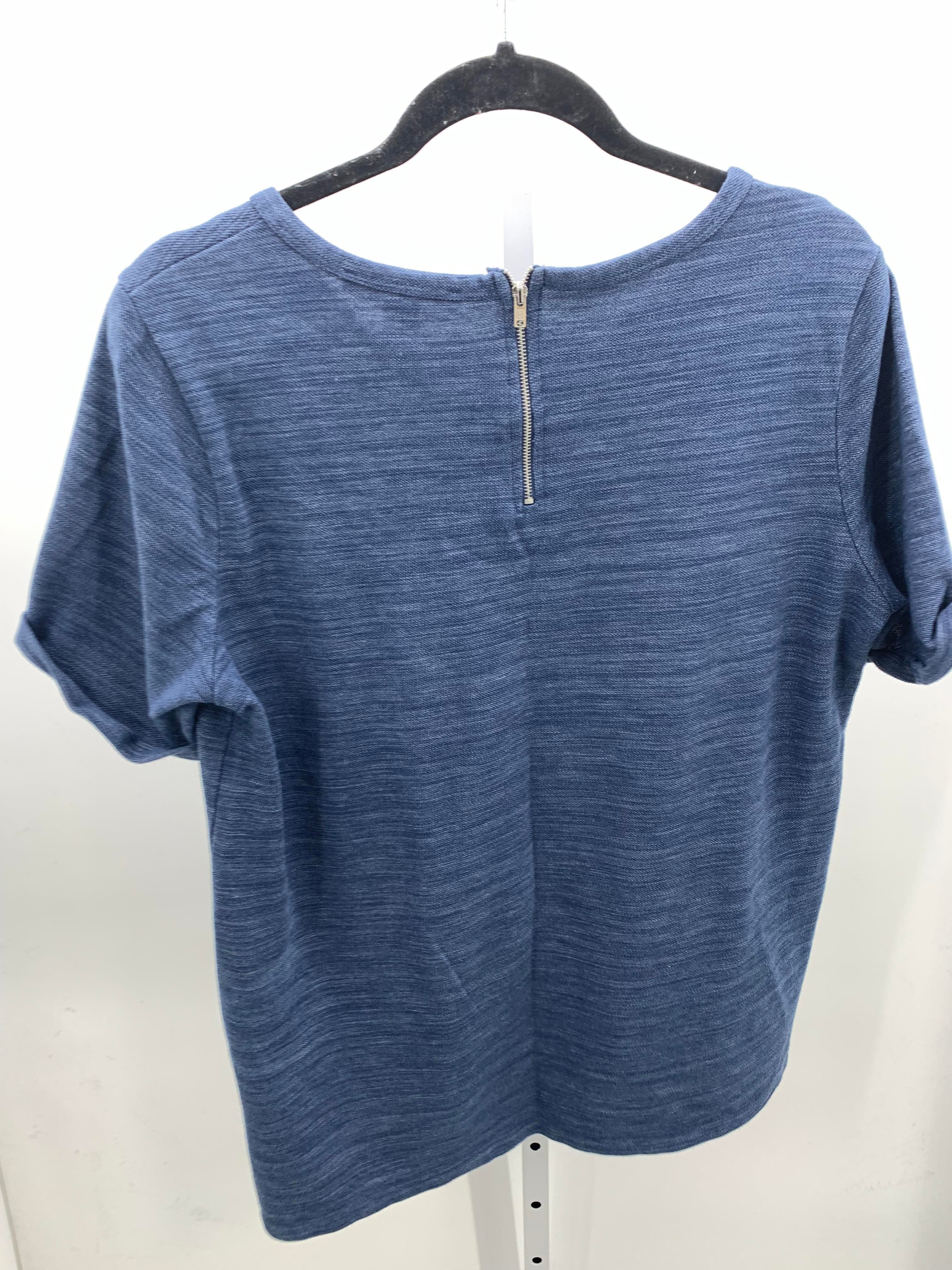 Forever 21 Size Large Juniors Short Sleeve Shirt