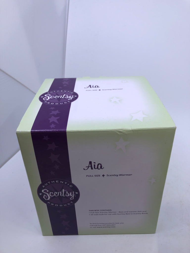 NEW VALENTINE ELECTRIC WAX WARMER- IN BOX