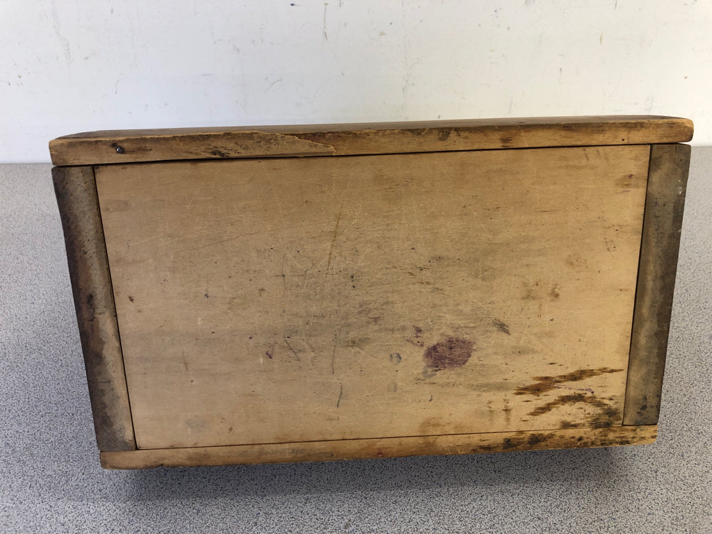 SOLID WOOD BASKET TOTE.