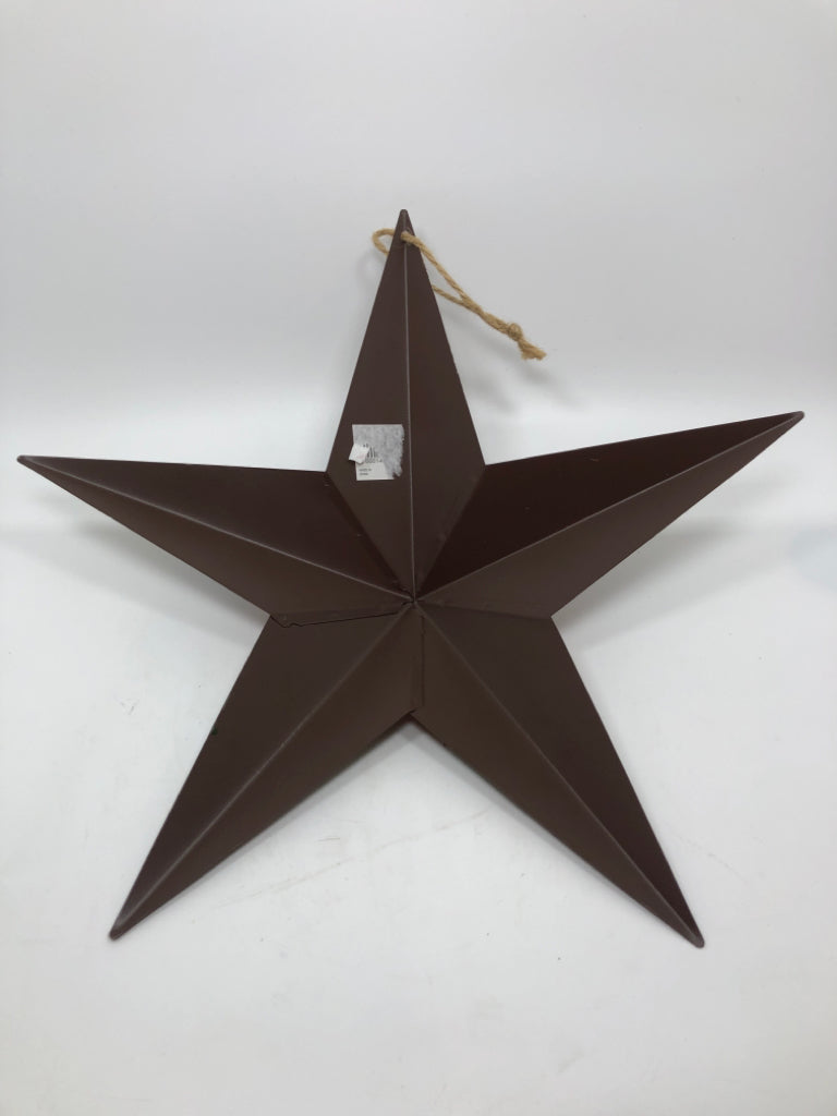 "WELCOME HARVEST" PAINTED METAL STAR.