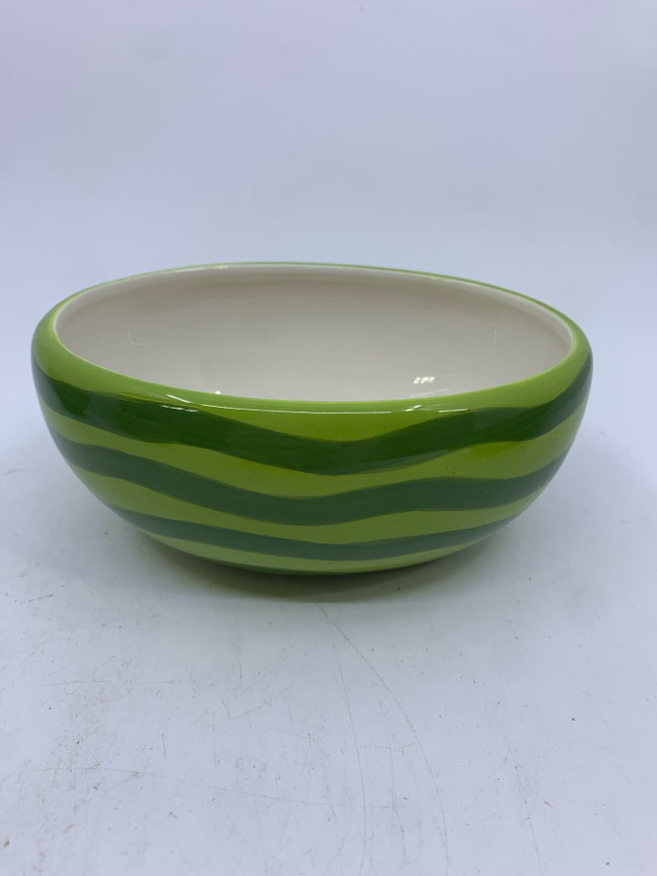 5PC WATER MELON SERVING SET - LARGE BOWL 4 SMALL BOWLS.