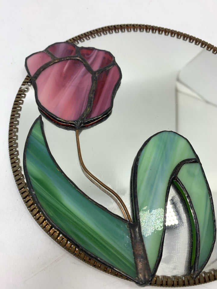 STAINED GLASS TULIP ON ROUND MIRROR.