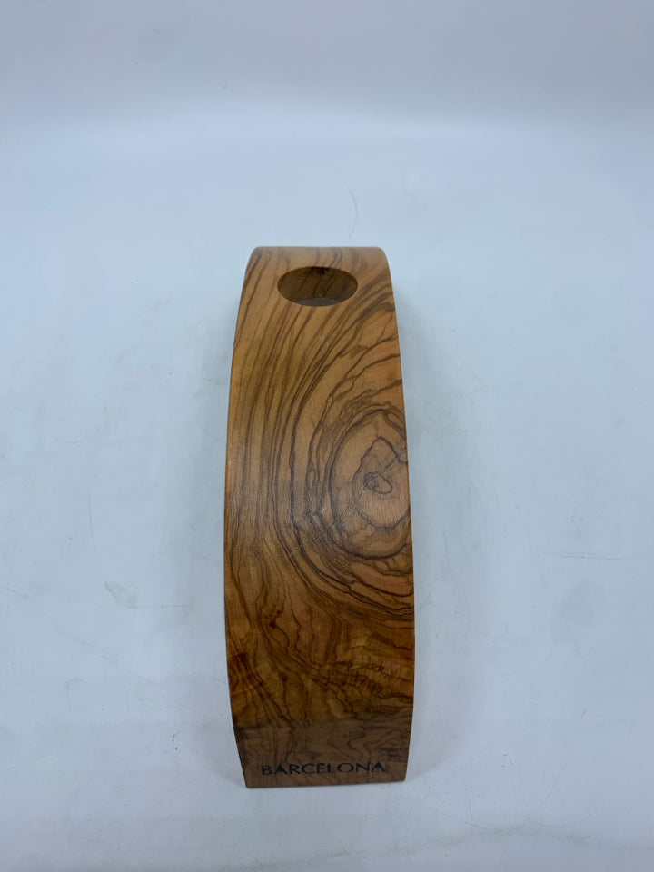 WOODEN CURVED WINE BOTTLE HOLDER.