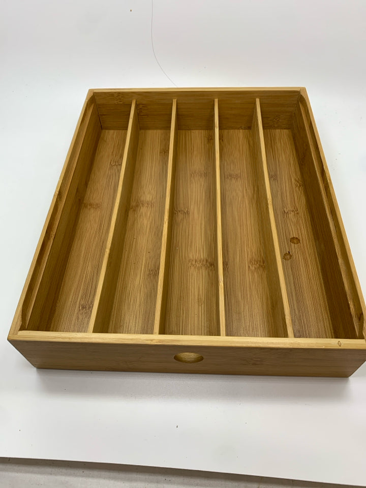 BAMBOO SILVERWARE ORGANIZER.