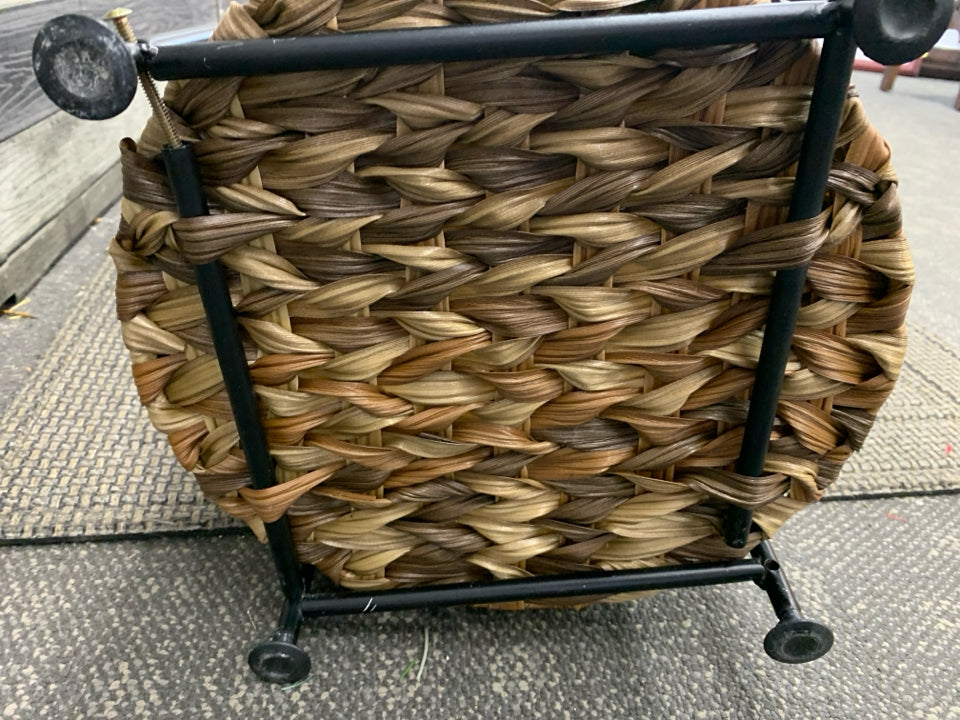 3 TIER WOVEN BASKET STORAGE.