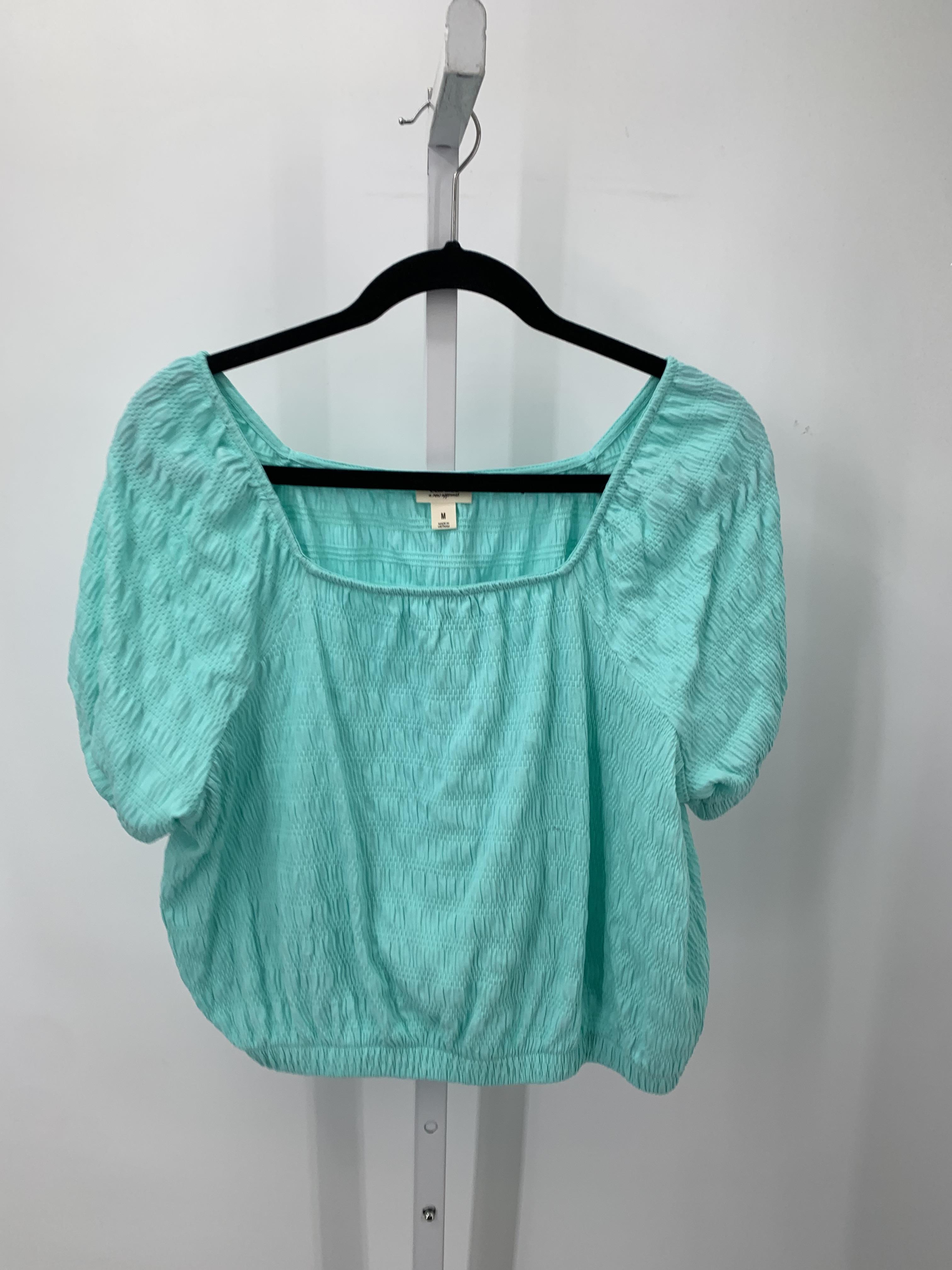 A.N.A. Size Medium Misses Short Sleeve Shirt