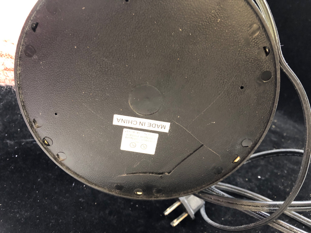 GOLD/BLUE GLASS TOUCH LAMP WITH FLOWERS.