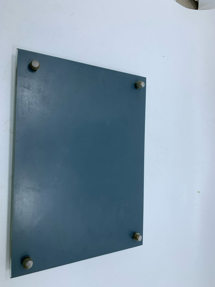 FOOTED MIRROR TRAY W/ LIP AROUND EDGE GOLD DETAILS.