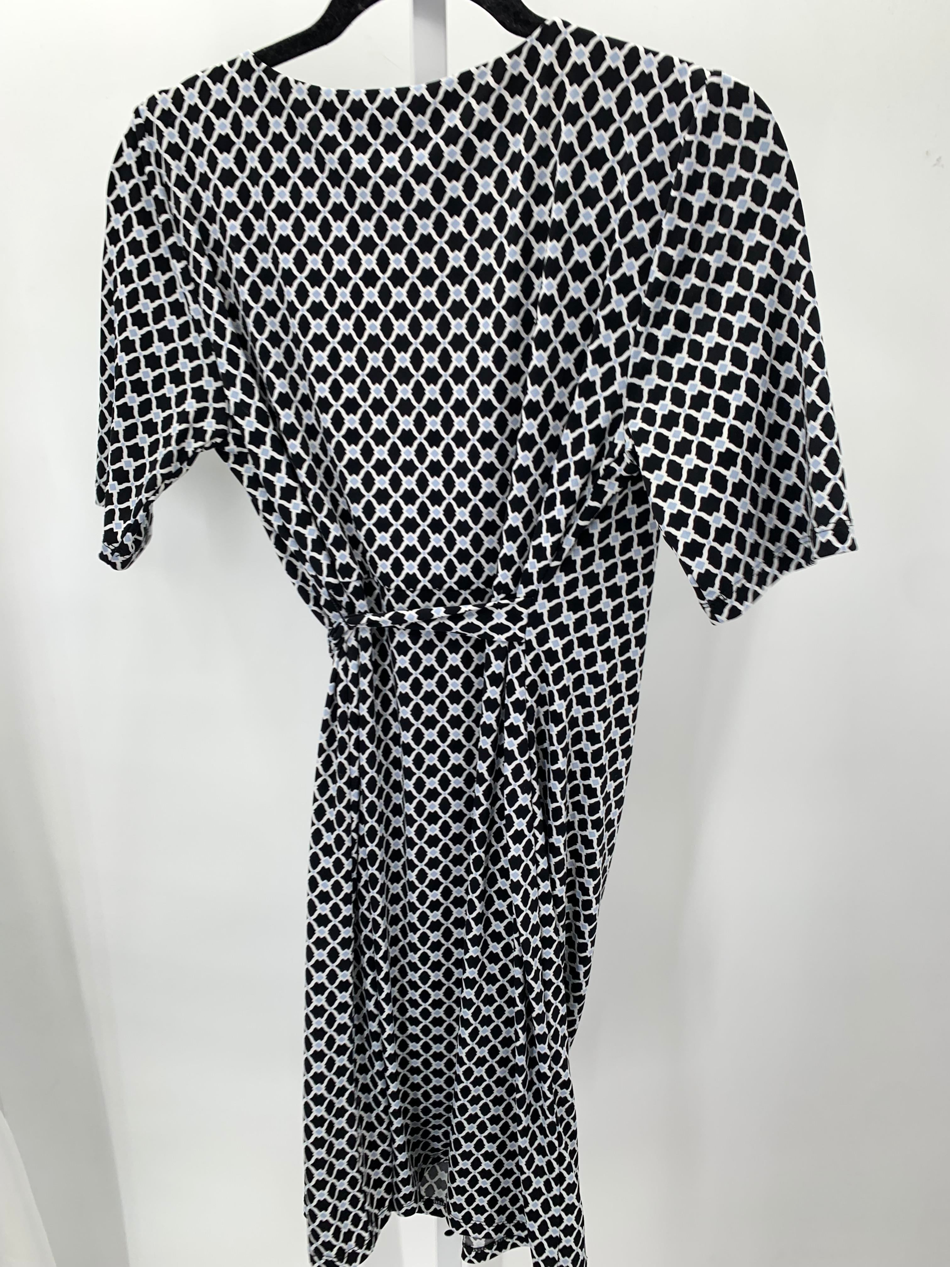 Motherhood Blk/Wht Size Medium Maternity Short Sleeve Dress