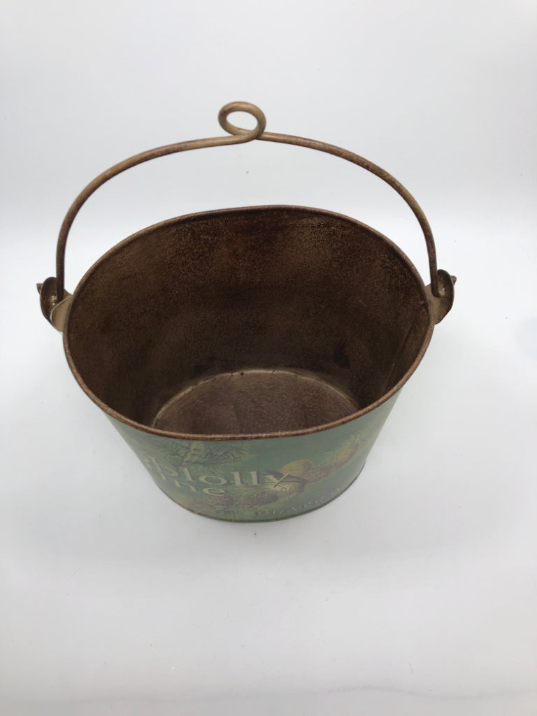 LOBLOLLY PINE METAL BUCKET.