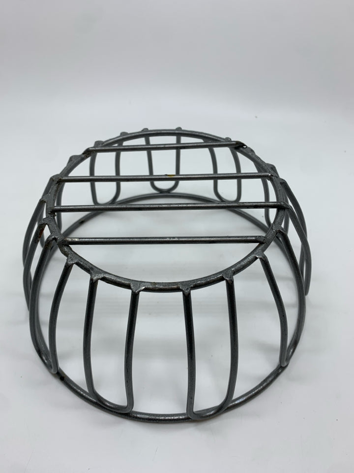 ROUND GREY METAL BASKET.