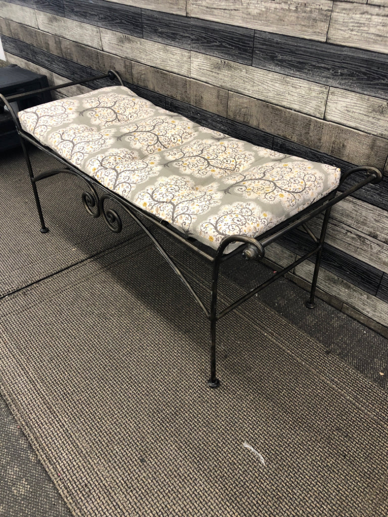HEAVY METAL BENCH W/ TREES CUSHION.