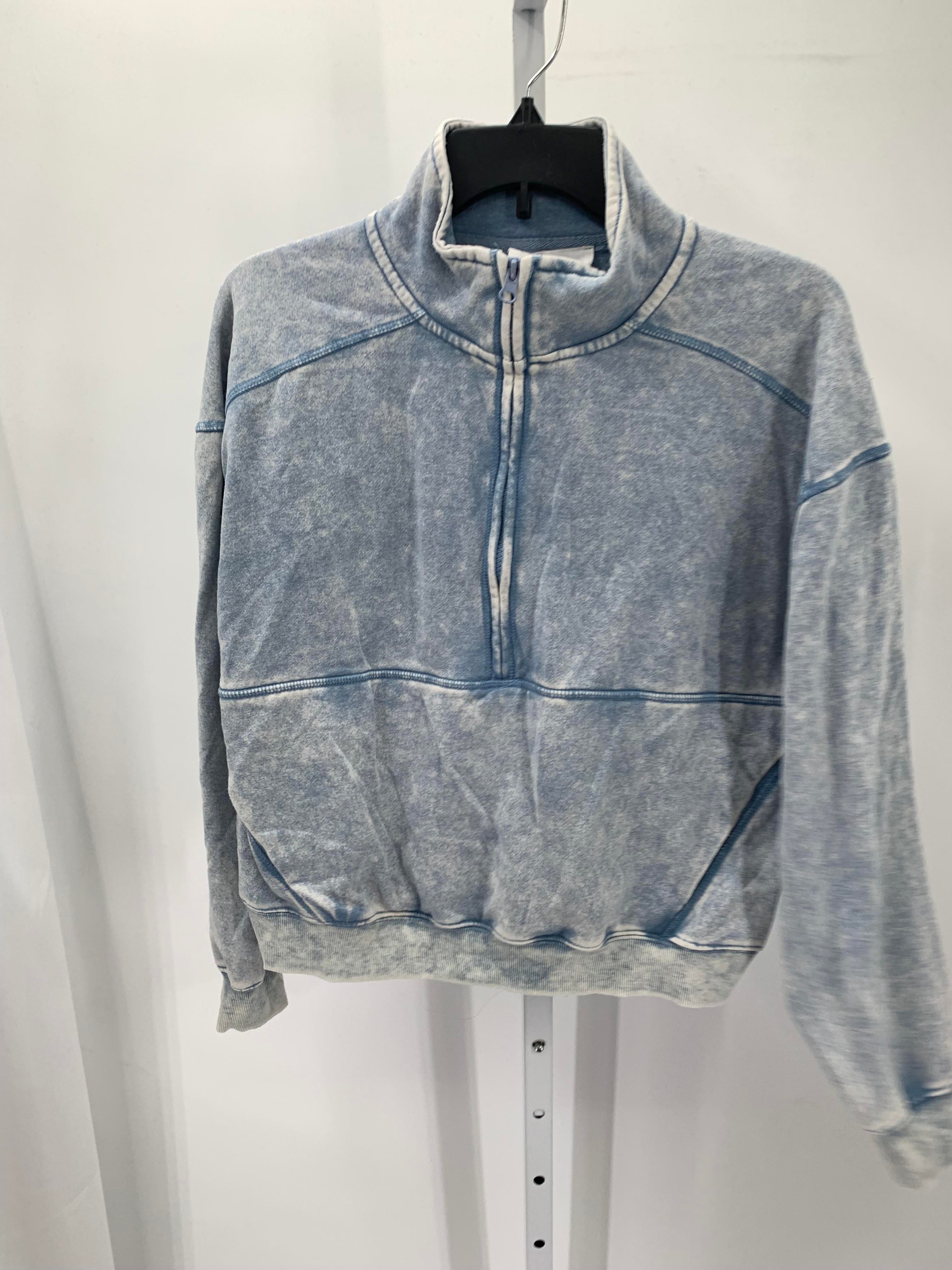 PARTIAL ZIP KNIT.