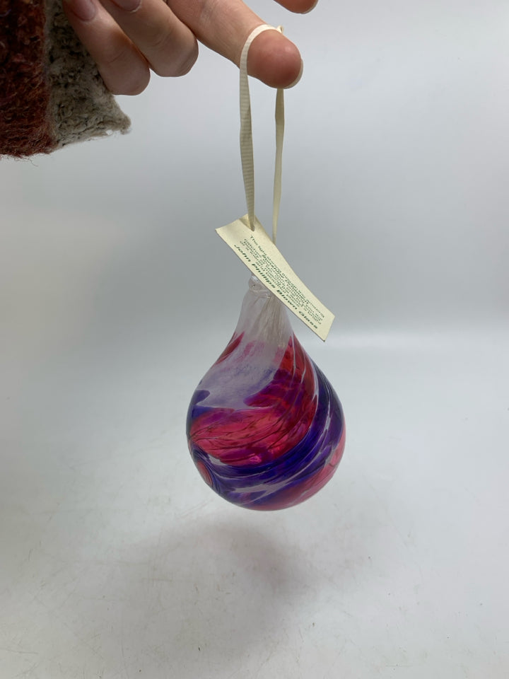 NWT DARK PURPLE PINK TEAR DROP SHAPED BLOWN GLASS ORB.